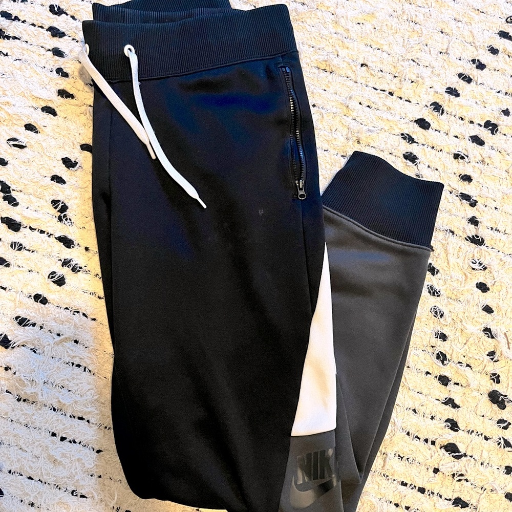 Nike Joggers Sm Women’s